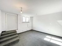 Nekretnina: Zemun, lokal, useljiv ID#4202