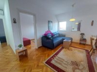 Nekretnina: Zvezdara, Denkova Bašta, 2.5, 42m2, sa lođom, namešten ID#1559