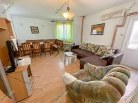 Nekretnina: Izdaje Se Trosoban Stan U Kući – Zemun, Sava Kovačevića, Mozerova Ulica ID#1411