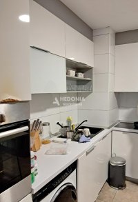 Nekretnina: Medaković III, 3.5, renoviran, dvorište ID#10266