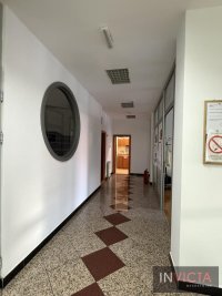 Nekretnina: POSLOVNI PROSTOR U POSL.ZGRADI-CENTAR