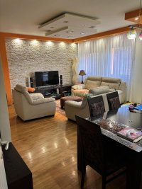 Nekretnina: 3-soban, LUX, 63m2, sa GARAŽNIM MESTOM centar, ulica Lilike Bem ID#1706