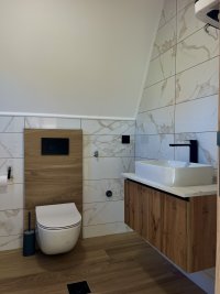 Nekretnina: Na prodaju 2 A-Frame kuce sa bazenima