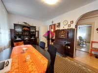 Nekretnina: Zemun, naselje 13.maj, 3.0 sa terasom i podrumom, namešten ID#1569