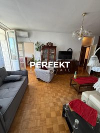 Nekretnina: Stan s pogledom na Hram!