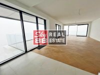 Nekretnina: 4,0 BW , Riviera, ekskluzivan  , unikatan stan na samoj gradskoj obali ID#2454