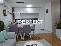 Nekretnina: Centar, trosoban, 75m2, lift, gas