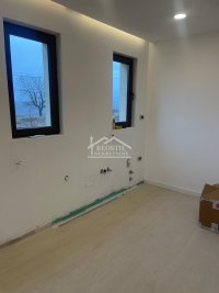 Nekretnina: Voždovac - Ripanj - 185m2+32a ID#24733