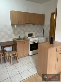 Nekretnina: MANJI JEDNOIPOSOBAN BLIZU SAJMA