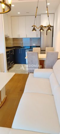 Nekretnina: West Tower, izdavanje, nov, lux 2.0, garaža ID#9464