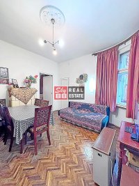 Nekretnina: 2,0  Vracar , neposredna blizina Kalenica , salonski stan ID#2488