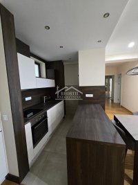 Nekretnina: Novi Beograd - Blok 32 sa garažom - 3.0 ID#24838