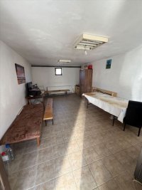 Nekretnina: Prodajem kucu-smeštaj za radnike