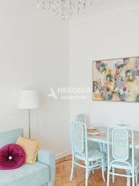 Nekretnina: Trg Republike, izdavanje, 3.0, renoviran, namešten ID#10088