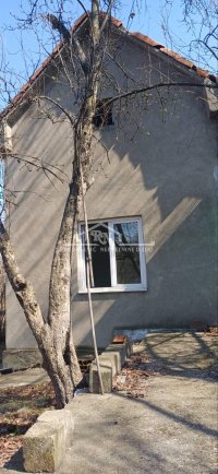 Nekretnina: Resnik, Vojvode Kujundžića, 65m2+35m2 PTK, 11 ari placa ID#1618