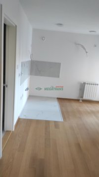 Nekretnina: 1.5 soban, polunamm. (kuhinja i bela teh. ),novogradnja - centar, Pap Pavla ID#1877