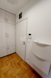 Nekretnina: Zvezdara - Đeram pijaca, Bul. kralja Aleksandra ID#24900