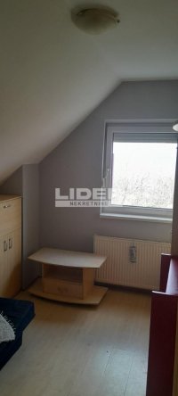 Nekretnina: Izdaju se jedna soba na spratu ID#8150