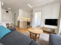 Nekretnina: Bulevar, kod Kluza, lepo namešten ID#4456