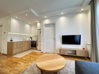 Nekretnina: Bulevar, kod Kluza, lepo namešten ID#4456