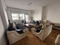 Nekretnina: 3.0 stan u Zemunu,ima i garazno mesto ID#5674