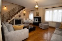 Nekretnina: Izuzetan salonac, pogled na Sabornu crkvu ID#5347