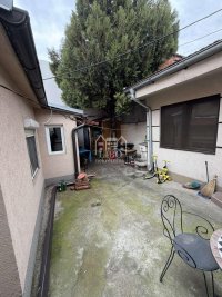 Nekretnina: Kuća P=84m2,zajedničko dvorište +poslovni prostor-Crveni Pevac ID#2423