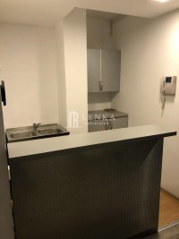 Nekretnina: Banovo brdo ID#1576