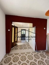 Nekretnina: Prodaje se vikendica u Čortanovcima ID#7180