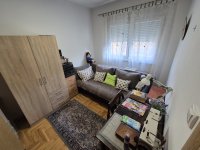 Nekretnina: Zemun, Cara Dušana -71m2 |3 spavaće sobe| 2 kupatila| terasa| lift| video-nadzor|