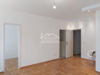 Nekretnina: Blok 21, stan za poslovni prostor ID#25076