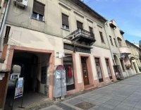 Nekretnina: Prodaje se ceo sprat-vise stanova na glavnoj ulici u Somboru