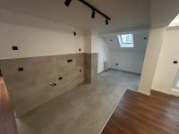 Nekretnina: CUKARICA Radnih akcija ID: 7978