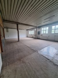 Nekretnina: Iznajmljujem magacinski i kancelarijski prostor - Zemun 