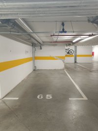 Nekretnina: Izdaje se garažno mesto - Zelena Avenija 2 u Zemunu