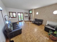 Nekretnina: Bulbulder, izdavanje, 5.0 renoviran, p.p, dvorište ID#10501