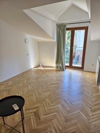 Nekretnina: Bulbulder, izdavanje, 5.0 renoviran, p.p, dvorište ID#10501