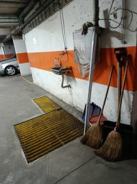 Nekretnina: Lekino brdo, garažno mesto, struja i voda