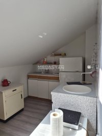 Nekretnina: Vukov spomenik, namešten