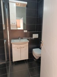 Nekretnina: Borča, stan na tri nivoa