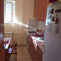 Nekretnina: Zira, namešten, sa terasom
