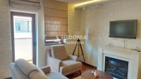 Nekretnina: Zemun polje, 4.0, troetažni, renoviran, uknjižen ID#10525