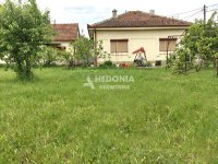 Nekretnina: Krnjača, trosobna kuća sa placem od 19 ari ID#10532