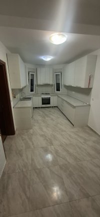 Nekretnina: Altina, 3.0 sa parking mestom 