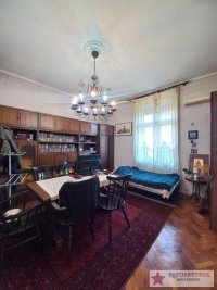 Nekretnina: Odlična investicija-Vračar, Krunski venac,  110m2
