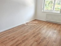 Nekretnina: Sremčica, nov, 4.0, prazan, svetao stan ID#10586