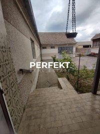 Nekretnina: Crepaja, prizemna 150m2 na 41,4 ari placa
