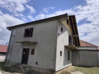Nekretnina: Na prodaju kuća i poslovni prostor u Klupcima Loznica