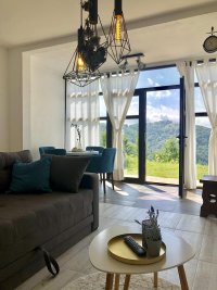 Nekretnina: LUX apartman sa dvoristem i panoramskim pogledom na Kopaoniku