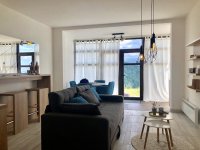 Nekretnina: LUX apartman sa dvoristem i panoramskim pogledom na Kopaoniku